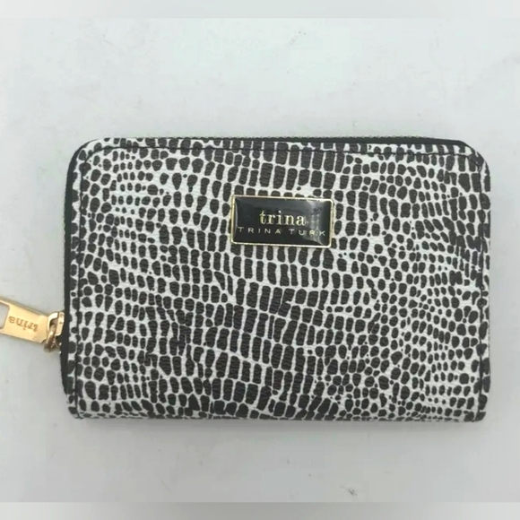 NWT Small Black and white Trina Turk Wallet - Picture 3 of 4